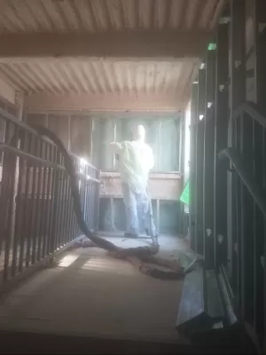 application of spray foam insulation in commercial construction